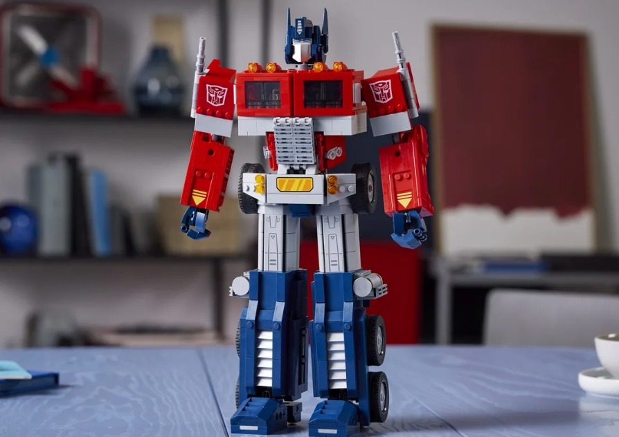optimus prime lego transformers captura web 12 5 2022 113457 www theverge com