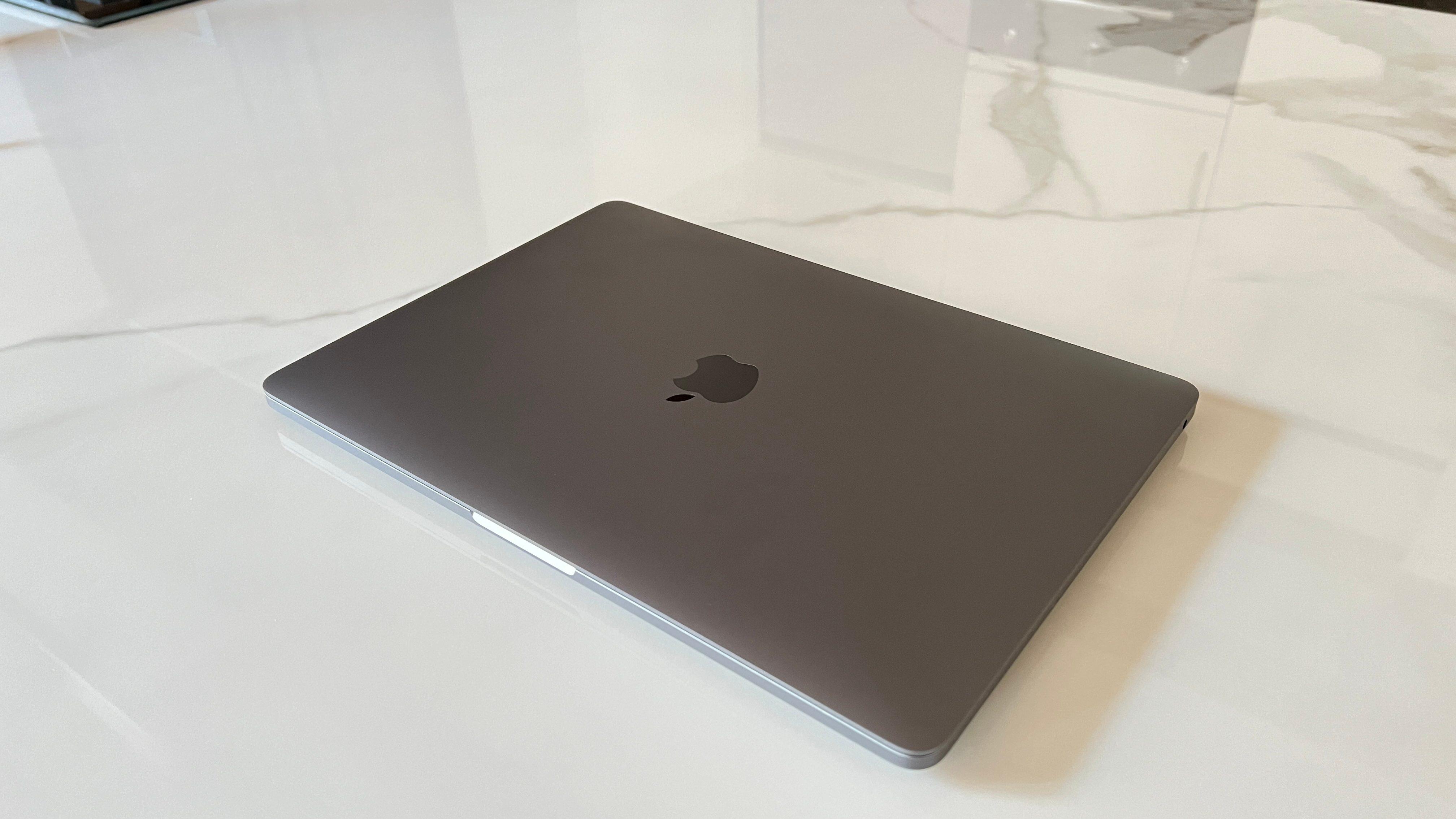 macbook pro 13 m2 analisis precio 29