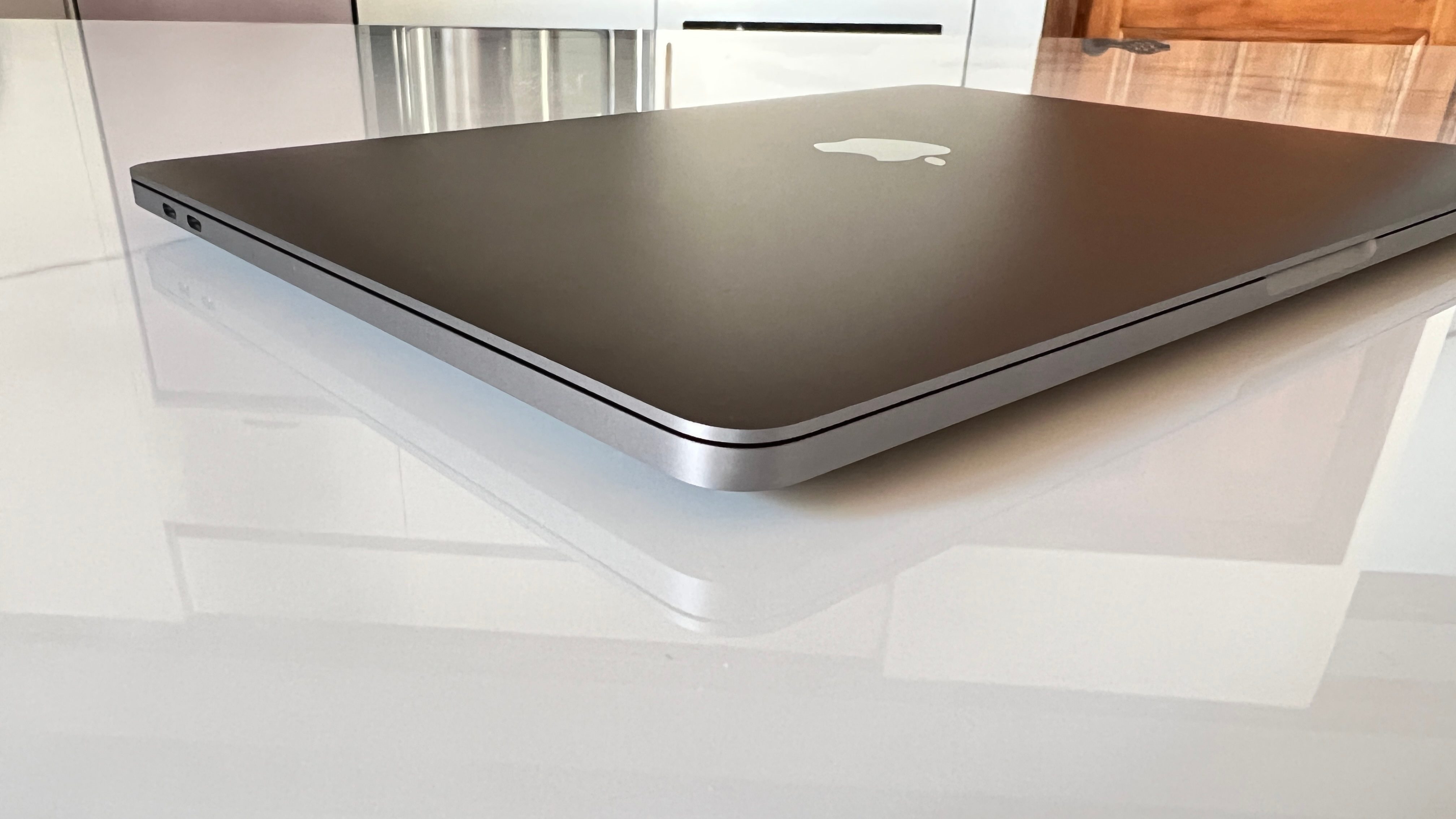macbook pro 13 m2 analisis precio 31