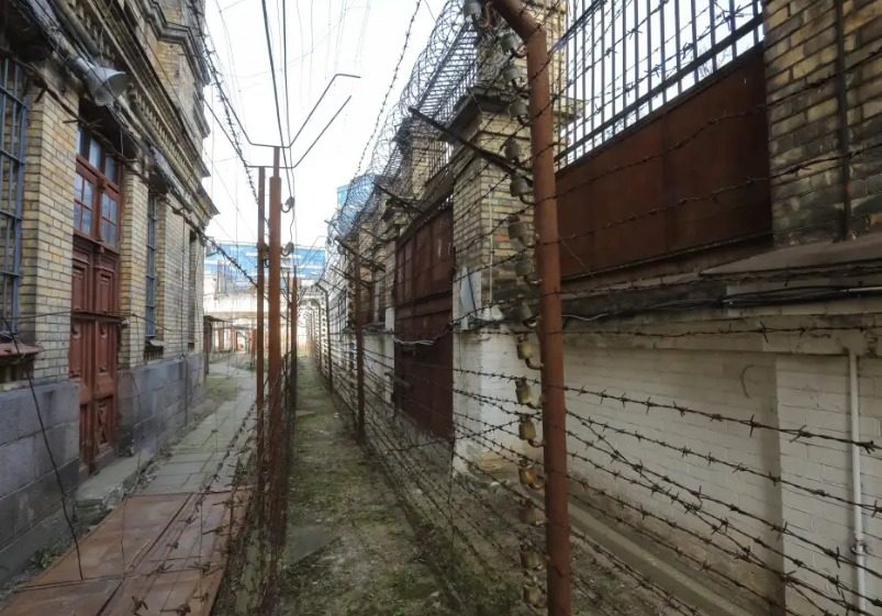 prision nazi lukiskes vilna lituania stranger things captura web 14 7 2022 16339 www thesun co uk