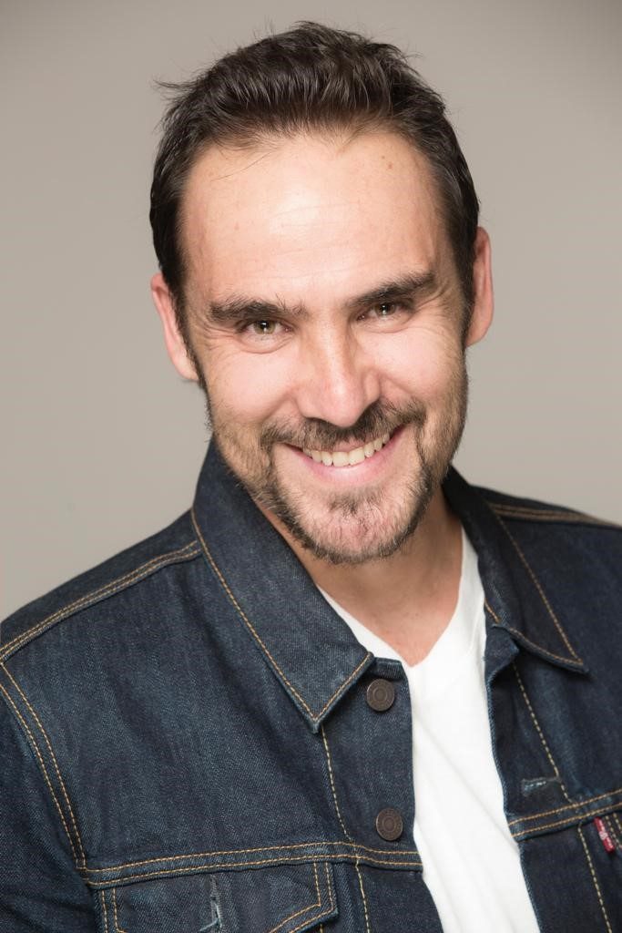 juego de mentiras telemundo cast alberto casanova 1