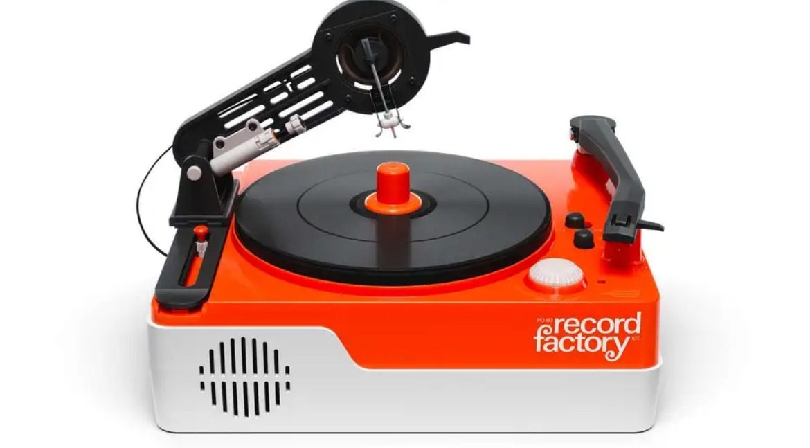 po 80 teenage engineering pequeno tocadiscos captura web 30 9 2022 181749 i kinja img com