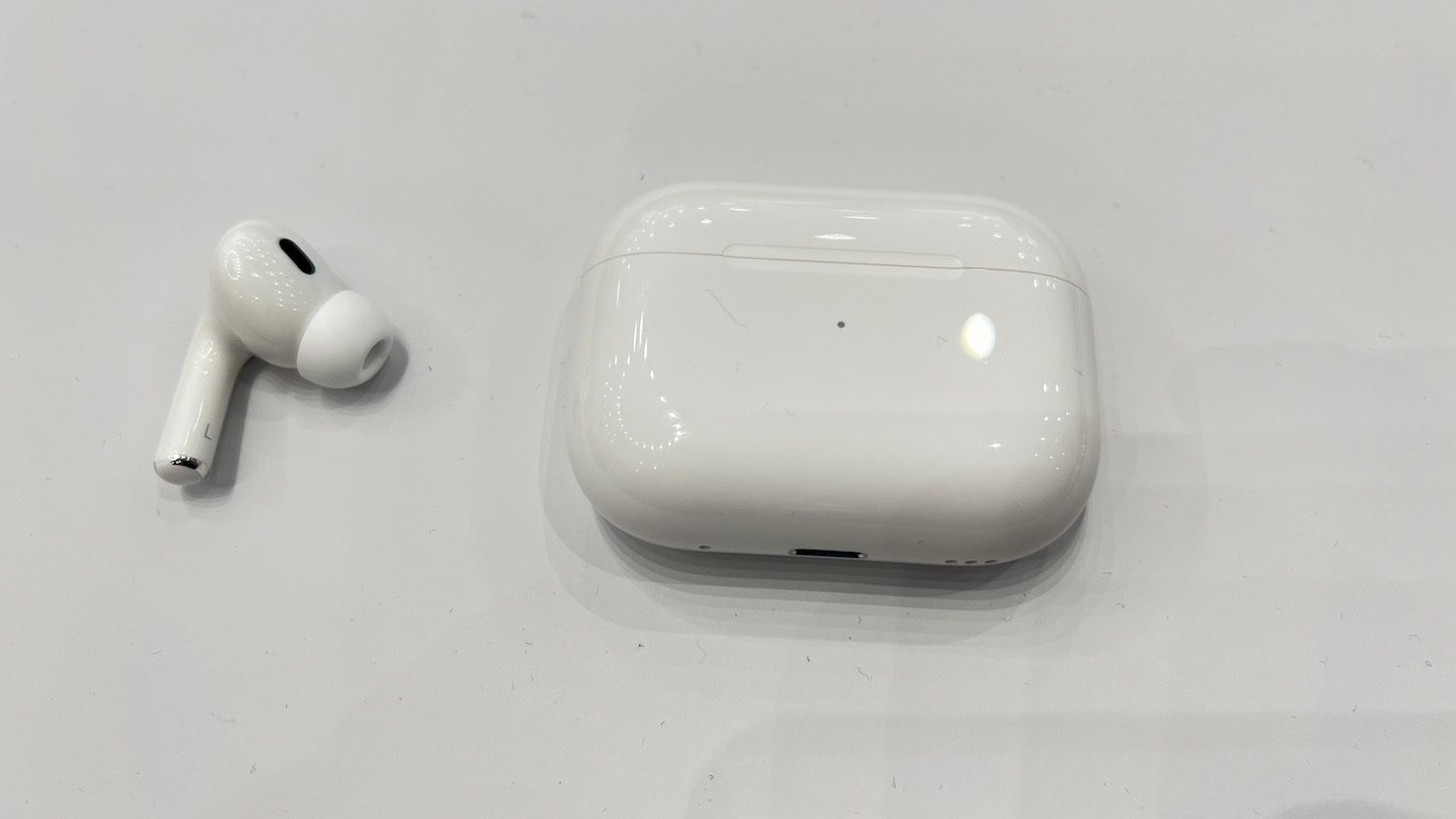 evento apple far out air pods 2 6