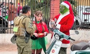 el grinch detenido chile por manejar sin licencia multado en