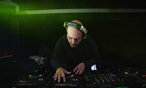 tidal probadores beta dj en vivo alfonso scarpa 8kfewb2fnwk unsplash