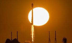 la imagen mas hermosa del lanzamiento de un cohete falcon 9