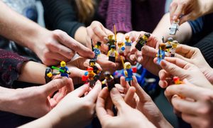 lego paises mas baratos caros para comprar vlad hilitanu 1fi2qaypa y unsplash