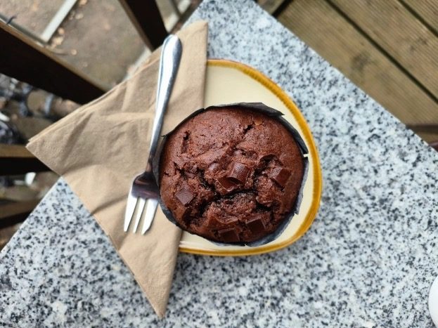 oppo find n2 flip vs samsung z fold 4 main cake