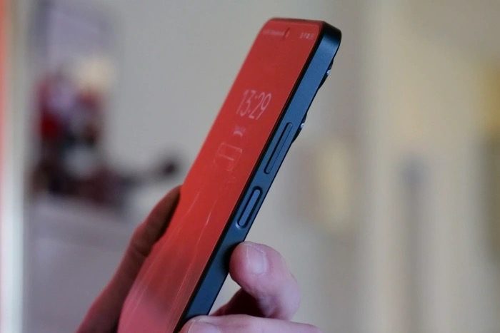 telefono realme coca cola x side