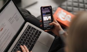 twitter cobro autenticacion dos factores sms maxim ilyahov 0arycsfh57a unsplash