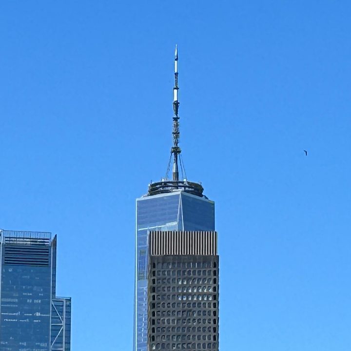 iphone 14 plus amarillo 10