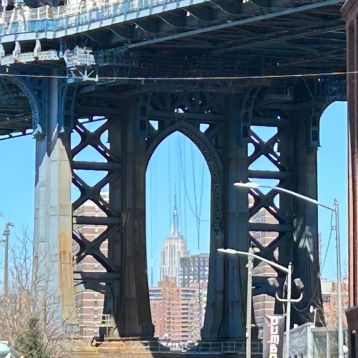 iphone 14 plus amarillo 6