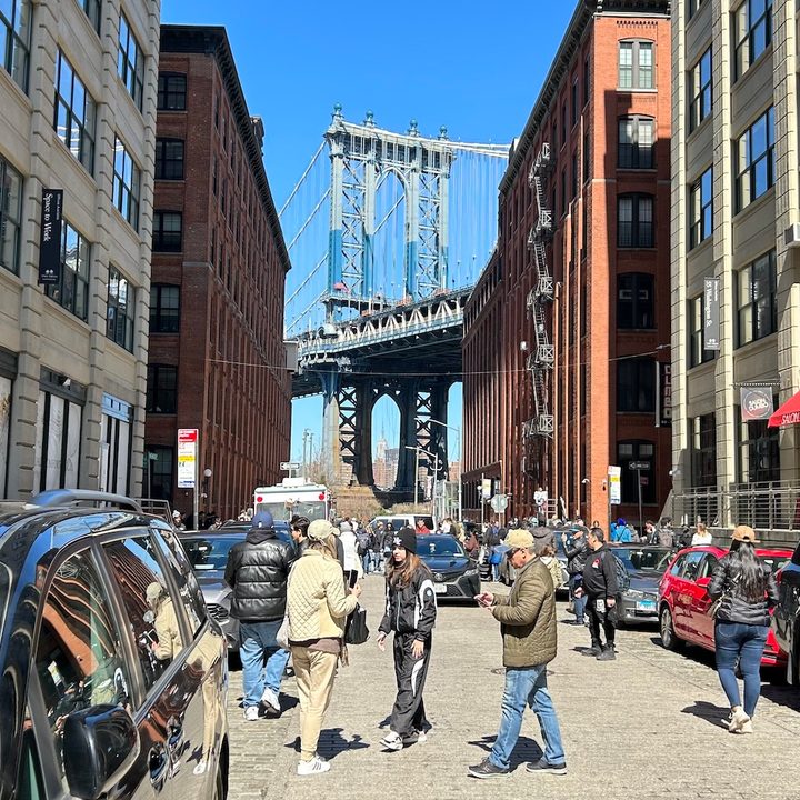 iphone 14 plus amarillo 7