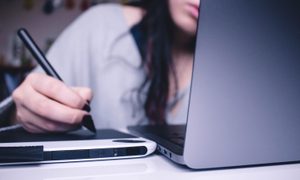 Cursos gratis en línea y en español de las universidades de EE.UU.