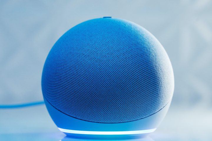 Te explicamos cómo cambiar la voz de Alexa (o su idioma).