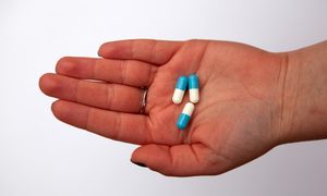 ia antibiotico matar superbacteria mark fletcher brown u31rrvkyl m unsplash