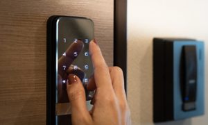 Cerradura inteligente con pantalla táctil – Las mejores cerraduras inteligentes del mercado.
