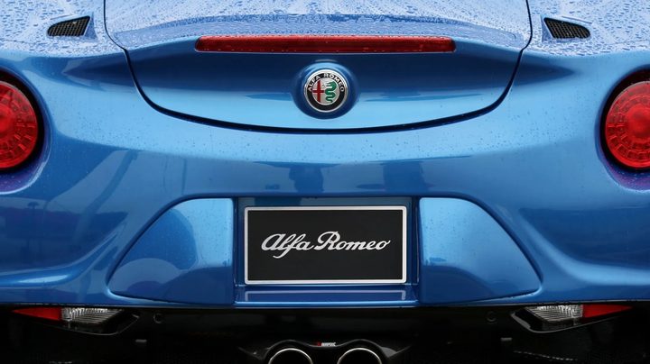 Trasera de un Alfa Romeo