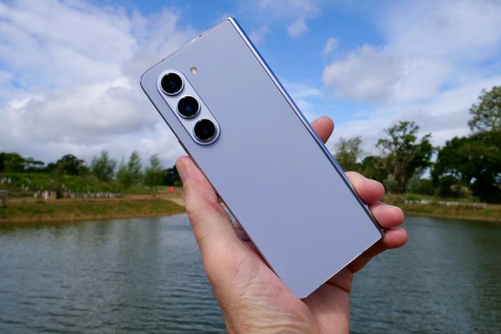 Samsung Galaxy Z Fold 5