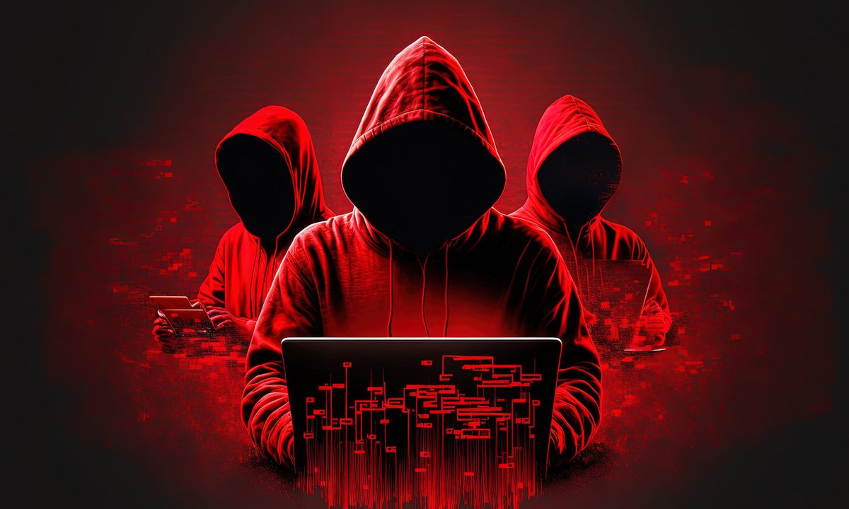 Ilustración con tres hackers sin rostro en rojo y negro.