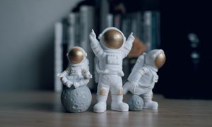 astronauta fotografio su oficina estacion espacial ju guan d jlxbtewaa unsplash