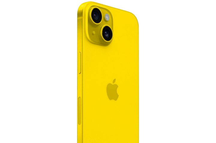 iPhone 15 en amarillo canario