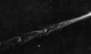 mira cometa verde nishimura azotado por tormenta solar