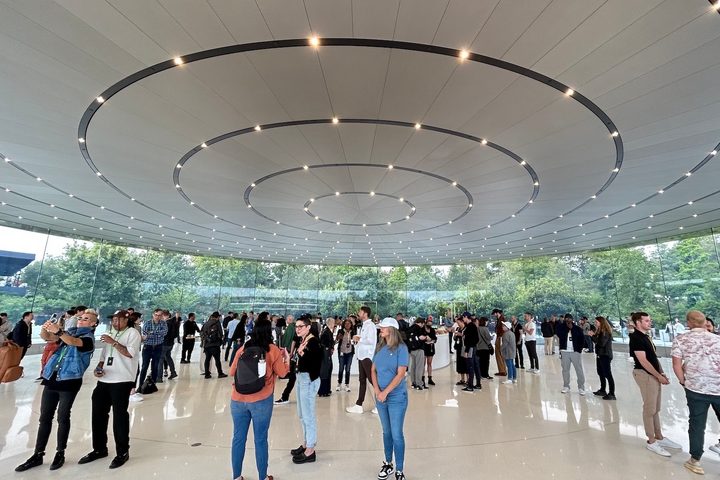 Steve Jobs Theater