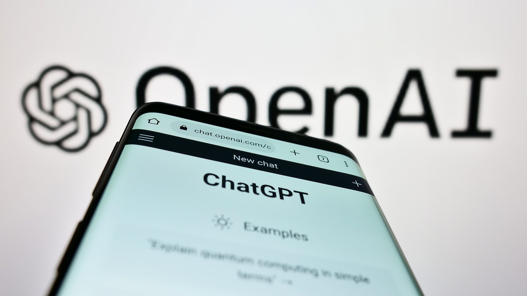 ChatGPT: qué es y cómo usar el chatbot del que todo el mundo habla.