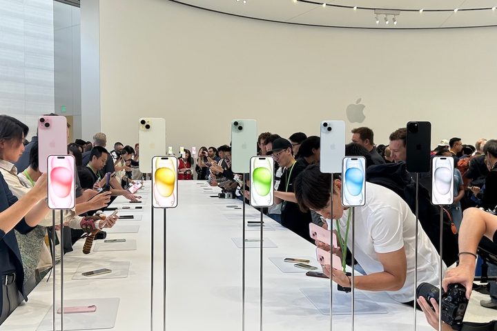 iPhone 15 y iPhone 15 Plus