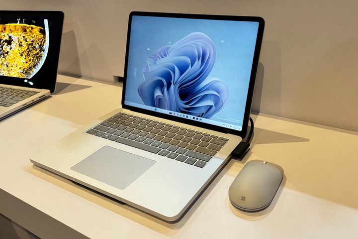 Surface Laptop Studio 2