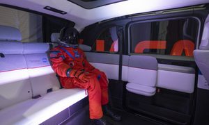 Por dentro el lujoso auto de Canoo para Artemis II