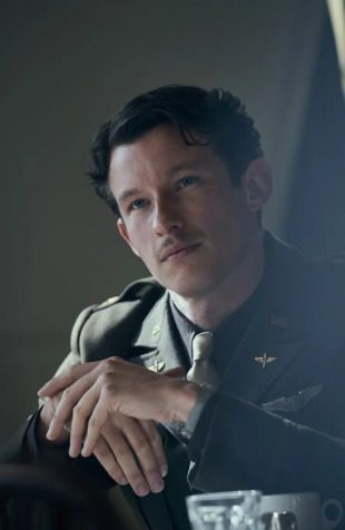 masters of the air serie segunda guerra mundial apple steven spielberg tom hanks captura web 5 10 2023 12958 www theverge com