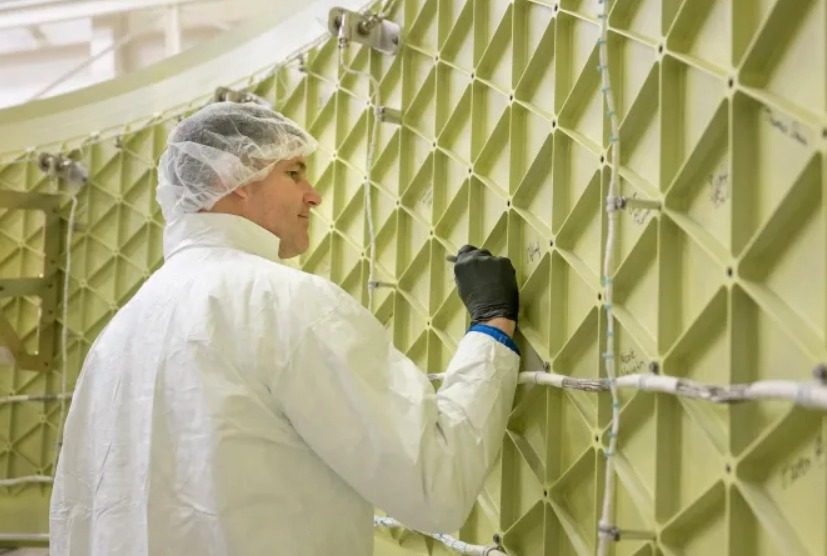 astronautas firman cohete artemis ii captura web 30 11 2023 95910 www digitaltrends com