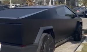 cybertruck tesla color negro