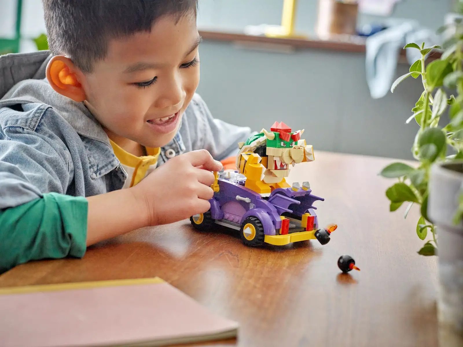 lego actualiza sets super mario bros 2024 71431 bowsers muscle car expansion set lifestyle 2