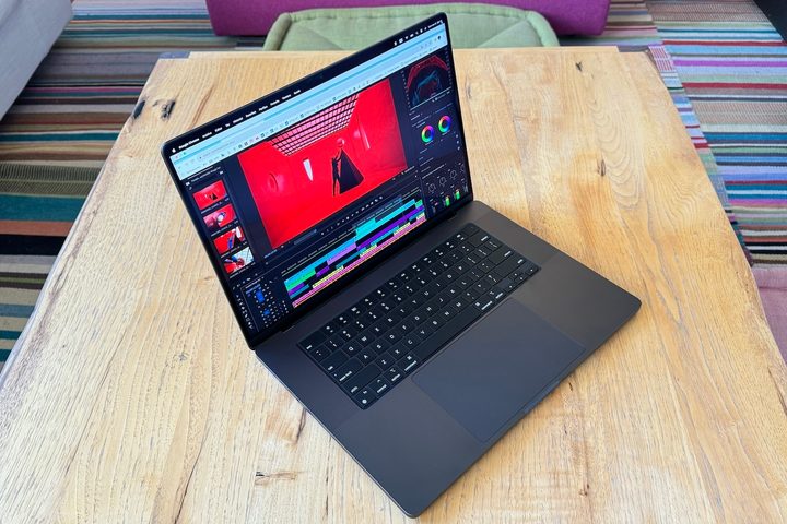 MacBook Pro 16 M3 Max