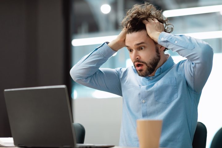 Rastrear una laptop perdida o robada.