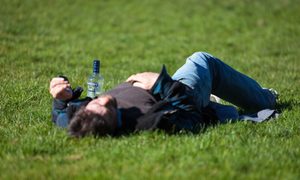 safety shot bebida acabar alcohol sangre 30 minutos thom masat fokak7ejydm unsplash
