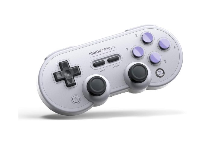 Control retro SN30 Pro de 8BitDo.