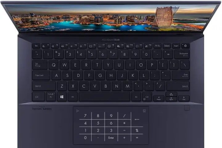 La ASUS ExpertBook B9450.