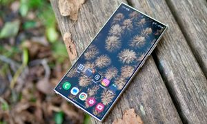 el samsung galaxy s24 ultra tiene una pantalla curva screen leaves