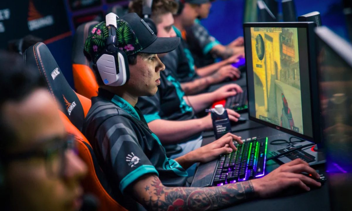 Jugadores de CS:GO en un campeonato.