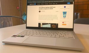 Una fotografía de la ASUS ROG Zephyrus G14 2024.