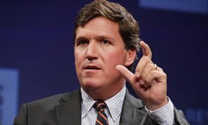 la polemica extraterrestre entre tucker carlson elon musk