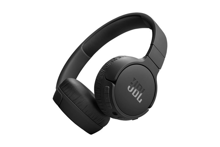 JBL Tune 670NC.