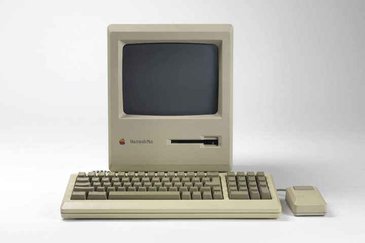 Macintosh Plus.