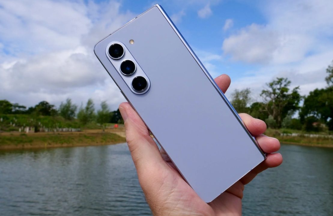 Samsung Galaxy Z Fold 5