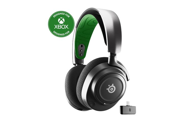 SteelSeries Arctis Nova 7X.