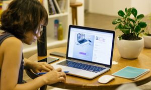 google becas latinoamerica formacion ia tran mau tri tam tznbaktucti unsplash